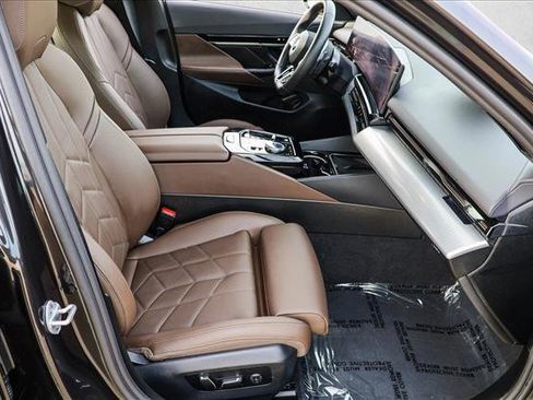 Used 2026 BMW 530i xDrive image 27