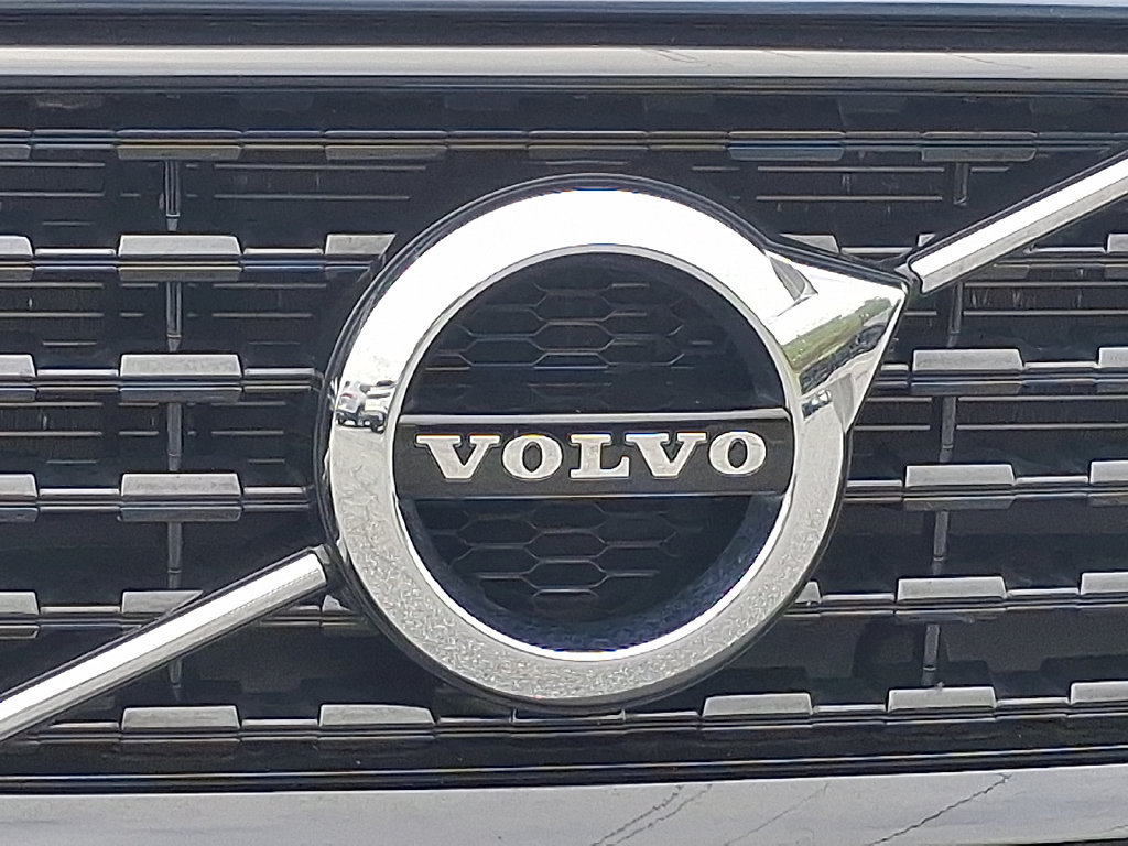 Used 2022 Volvo S60 B5 Momentum w/ Premium Package FWD image 28