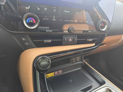 Certified 2025 Lexus NX 450h+ AWD w/ Luxury Package image 30