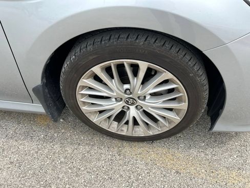 Used 2020 Toyota Camry XLE w/ Driver Assist Package FWD image 17