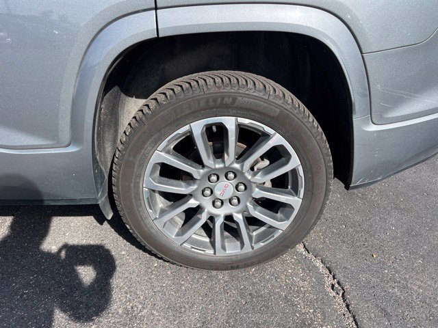 Used 2023 GMC Acadia Denali w/ Denali Ultimate Package AWD/4WD image 9