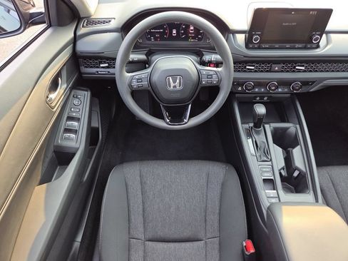 Certified 2025 Honda Accord SE image 28
