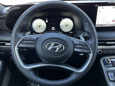 Used 2024 Hyundai Palisade Calligraphy image 11