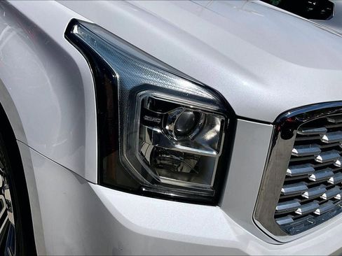 Used 2020 GMC Yukon Denali w/ Denali Ultimate Package AWD/4WD image 28