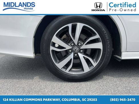 Certified 2024 Honda Odyssey Touring image 7