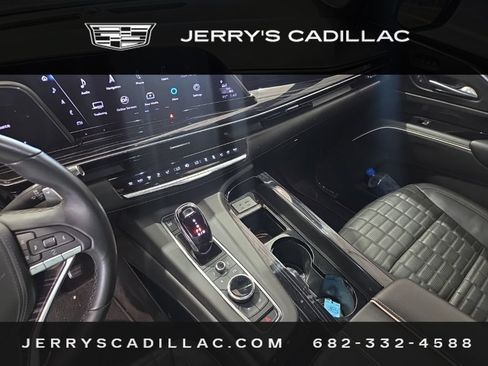 Used 2023 Cadillac Escalade V AWD/4WD image 12