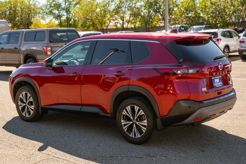 Used 2021 Nissan Rogue SV FWD image 7