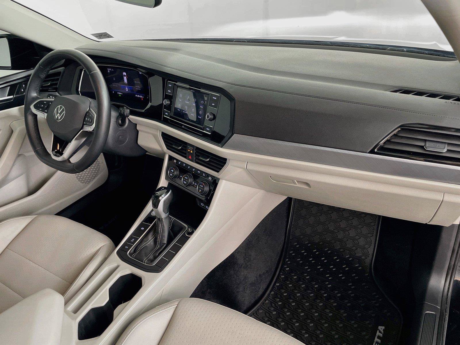Used 2024 Volkswagen Jetta SE FWD image 30