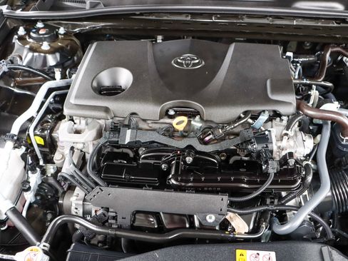 Used 2024 Toyota Camry XSE image 28