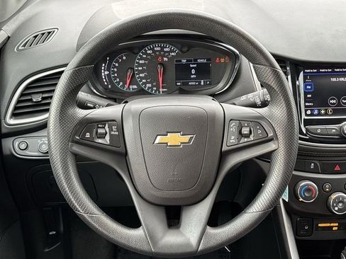 Used 2021 Chevrolet Trax LT image 12