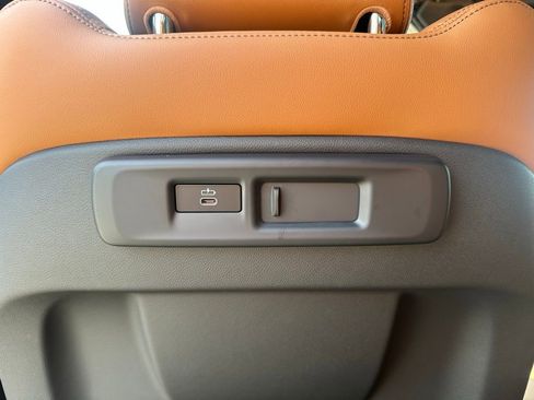 Certified 2023 BMW X5 sDrive40i w/ Premium Package image 28