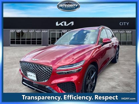 Used 2024 Genesis GV70 3.5T Sport w/ Sport Prestige Package image 4