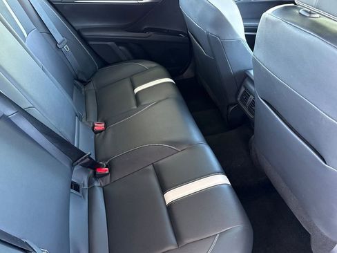 Used 2025 Toyota Camry SE FWD image 23