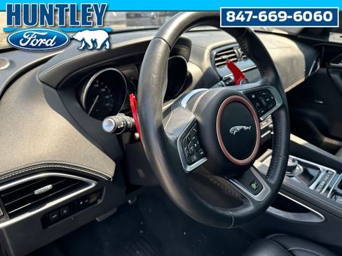 Used 2020 Jaguar F-PACE R-Sport image 22