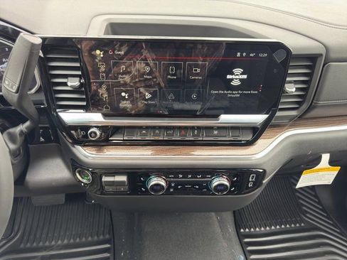 New 2026 GMC Sierra 1500 Elevation image 18