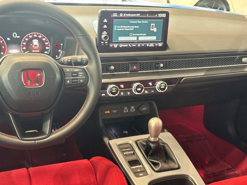 Used 2025 Honda Civic Type R image 3