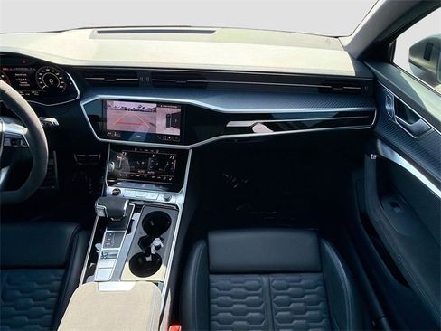 Used 2024 Audi RS 6 performance image 19