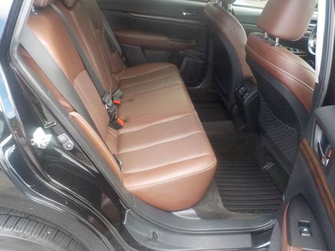 Used 2013 Subaru Outback 2.5i Limited AWD/4WD image 12