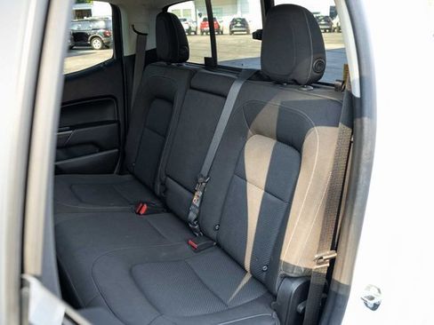 Used 2017 Chevrolet Colorado LT w/ LT Convenience Package image 12