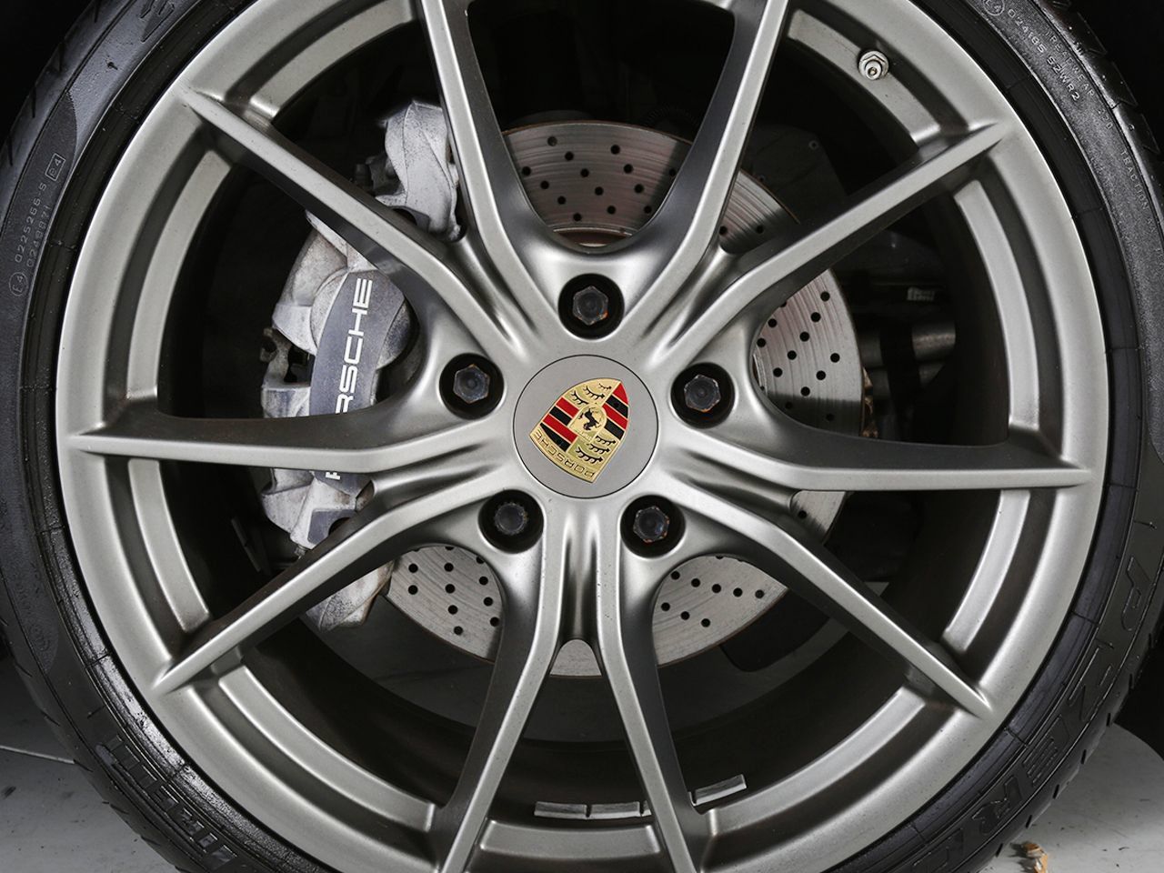 Used 2017 Porsche 911 Carrera image 6