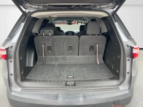 Used 2019 Chevrolet Traverse LT FWD image 25