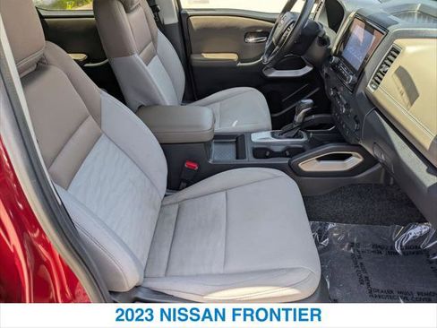 Used 2023 Nissan Frontier SV w/ SV Convenience Package RWD image 25