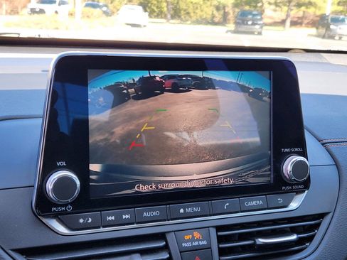 Used 2019 Nissan Altima 2.5 SR w/ SR Premium Package image 23