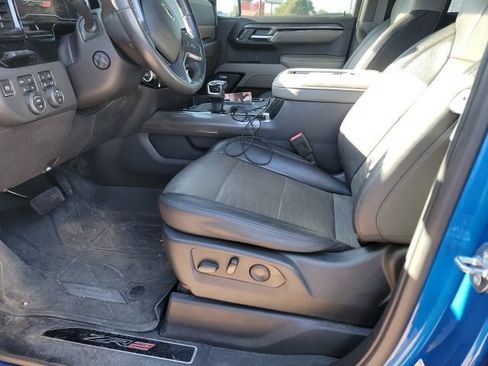 Used 2022 Chevrolet Silverado 1500 ZR2 w/ Technology Package AWD/4WD image 11