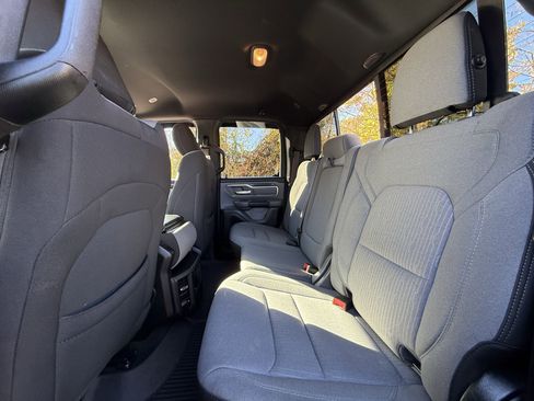 Used 2021 RAM 1500 Big Horn image 28