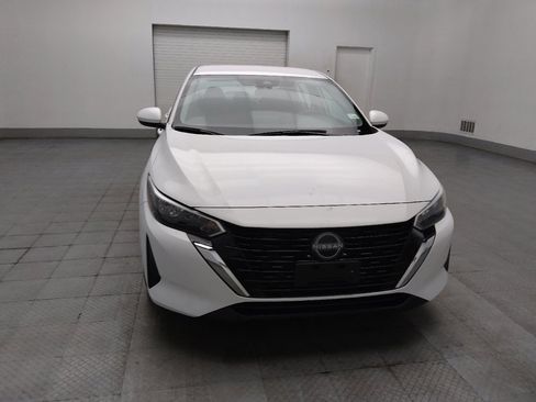Used 2025 Nissan Sentra SV FWD image 14