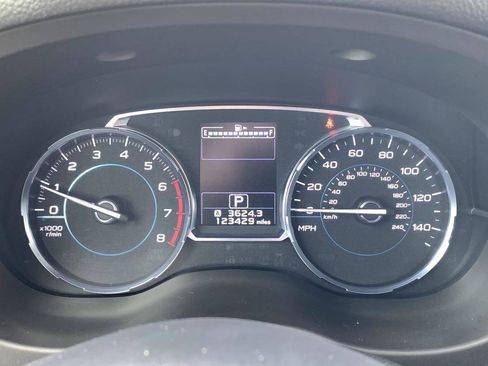 Used 2017 Subaru Forester 2.5i Limited AWD/4WD image 18