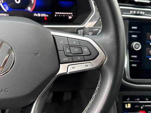 Used 2023 Volkswagen Tiguan SE image 16