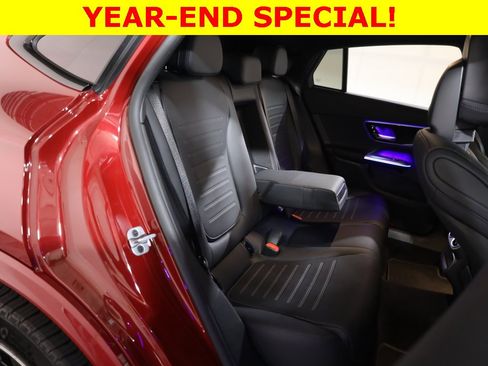 Used 2025 Mercedes-Benz GLC 300 4MATIC image 44