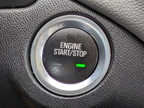 Used 2020 Chevrolet Equinox LS FWD image 28