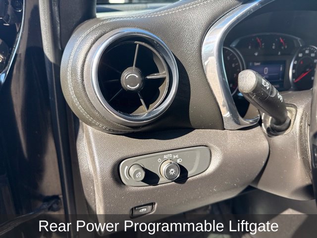Used 2019 Chevrolet Blazer LT FWD image 12