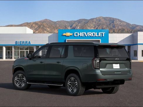 New 2026 Chevrolet Suburban Z71 w/ Comfort Package AWD/4WD image 3