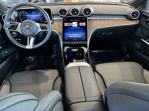 Used 2025 Mercedes-Benz C 300 Sedan image 26