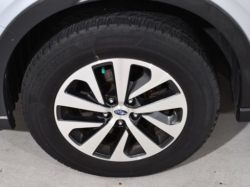 Used 2020 Subaru Outback Premium AWD/4WD image 24