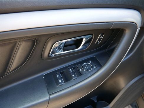 Used 2016 Ford Taurus SEL w/ Equipment Group 201A FWD image 15