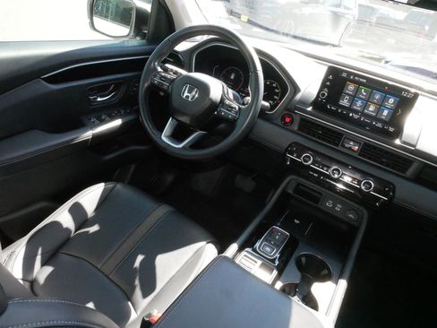 Used 2023 Honda Pilot EX-L image 9