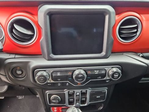 Used 2018 Jeep Wrangler Unlimited Rubicon image 24