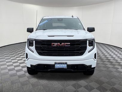 Certified 2025 GMC Sierra 1500 Pro w/ Graphite Edition