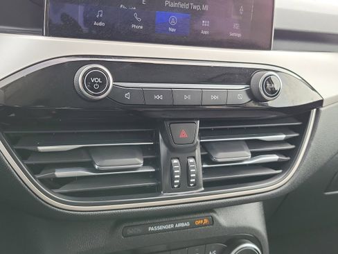 Certified 2022 Ford Escape SE w/ Convenience Package image 20