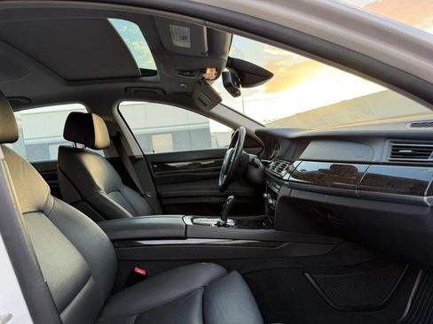 Used 2012 BMW 740i RWD image 11
