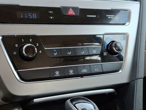 Used 2015 Hyundai Sonata SE w/ Option Group 09 image 16