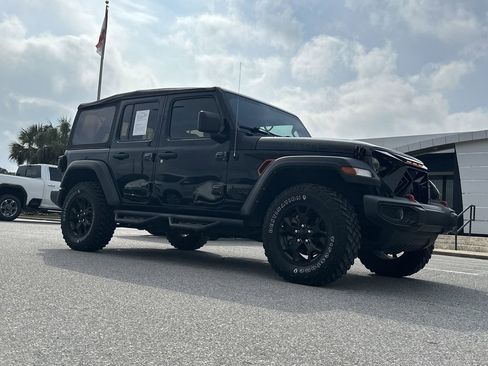 Used 2021 Jeep Wrangler Unlimited Sport image 8