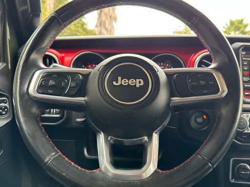 Used 2021 Jeep Wrangler Unlimited Rubicon image 23