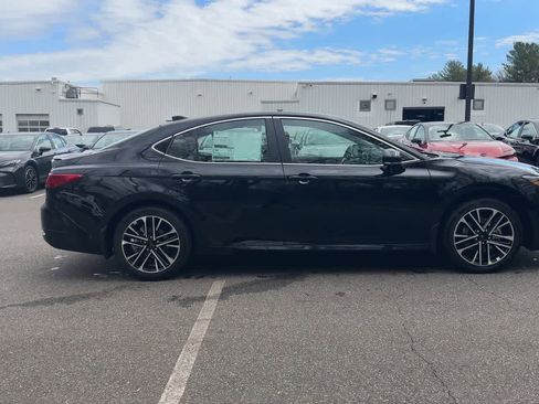 New 2026 Toyota Camry XLE w/ Premium Package AWD/4WD image 9