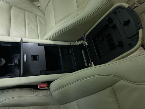 Used 2017 Ford Taurus SEL w/ Equipment Group 201A image 26