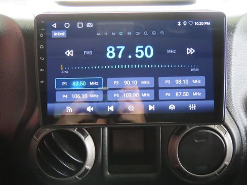 Used 2014 Jeep Wrangler Unlimited Sport AWD/4WD image 32
